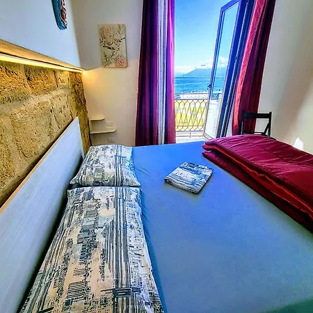 Seafront House Gabbiano Azzurro Apartmán *