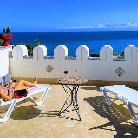 Apartment Seafront House Gabbiano Azzurro Santa Flavia