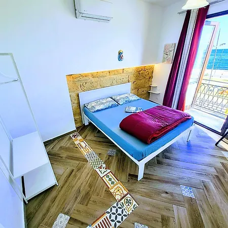 Seafront House Gabbiano Azzurro *